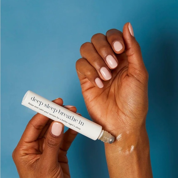 This Works Deep Sleep Breathe In .27 oz - Picture 2 of 3